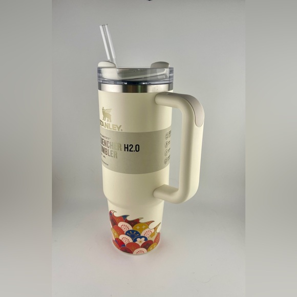 BNWT Stanley 30 Oz Lunar New Year Cream Dragon Tumbler - Picture 2 of 4